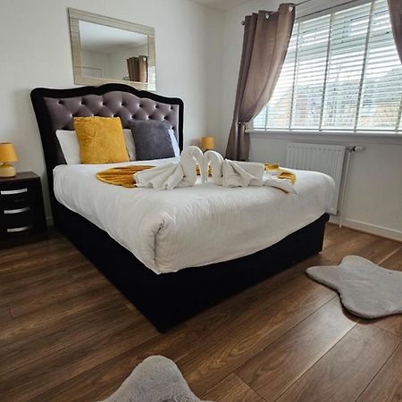 Silverburn New House With Free Parking And Nice Garden Glasgow Exterior photo