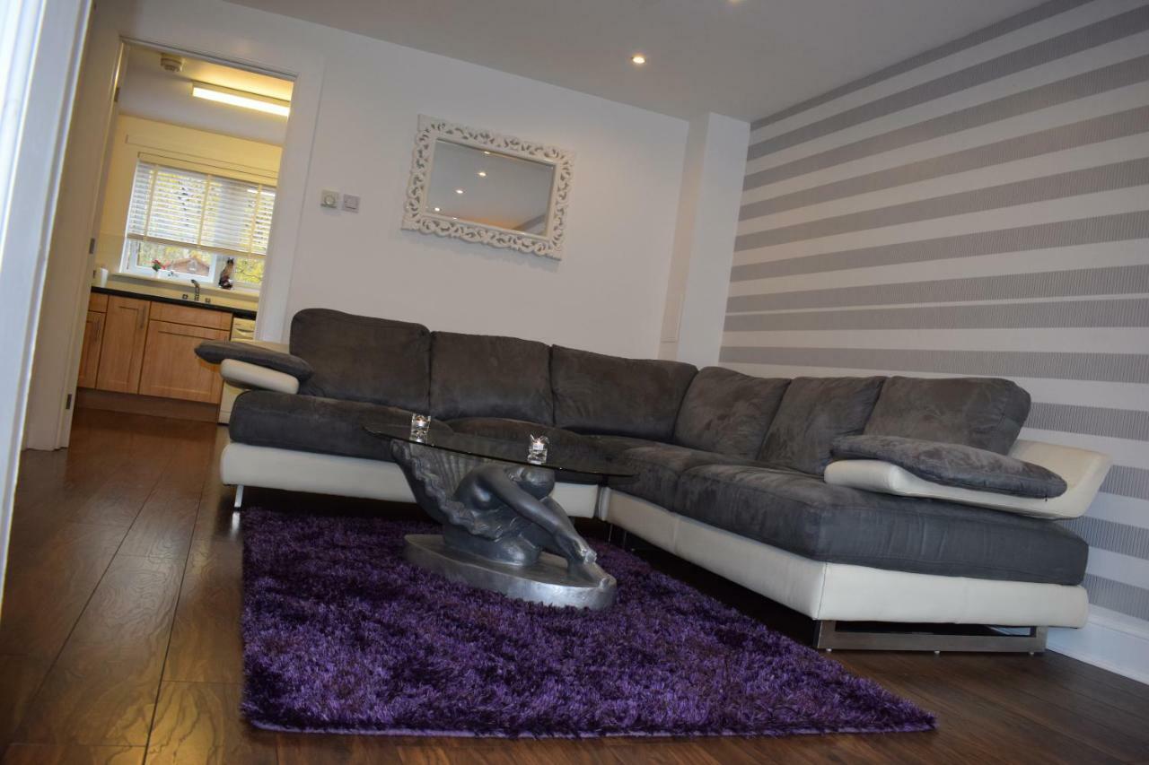 Silverburn New House With Free Parking And Nice Garden Glasgow Exterior photo