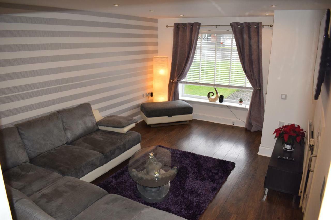 Silverburn New House With Free Parking And Nice Garden Glasgow Exterior photo